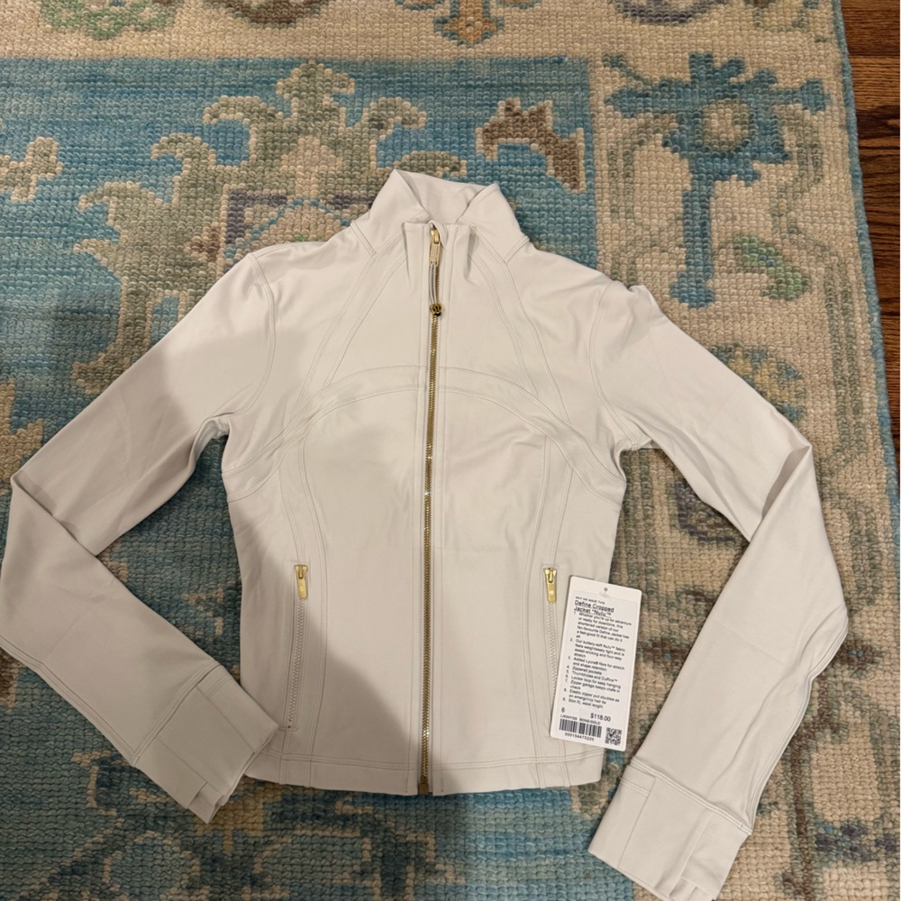 Lululemon Defined Cropped jacket Nulu